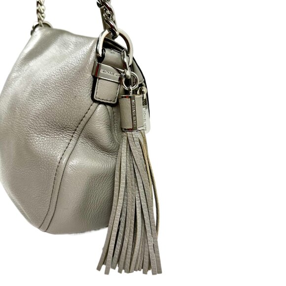 Michael Kors Bedford Pebbled Leather Shoulder/Crossbody Bag Gray with Tassel - Picture 5 of 16